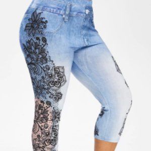 Rosegal Plus Size 3D Print Capri Legging 14